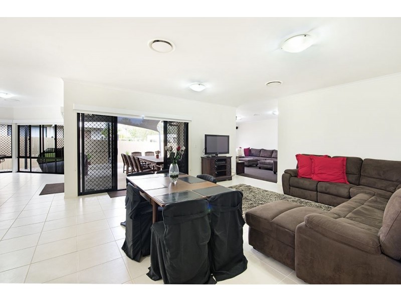 15 Melinda Street, Southport QLD 4215