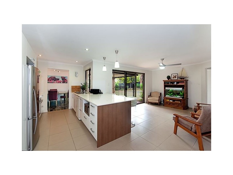 34 Parkwood Blvd, Parkwood QLD 4214