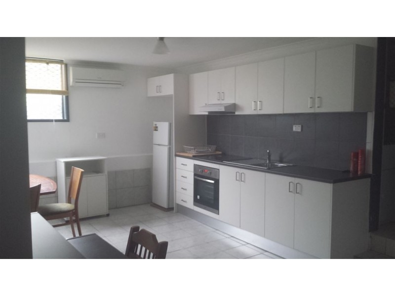55 Cotlew Street, Southport QLD 4215