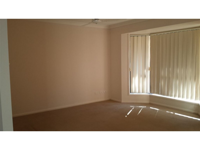 13 Gemini Circuit, Molendinar QLD 4214