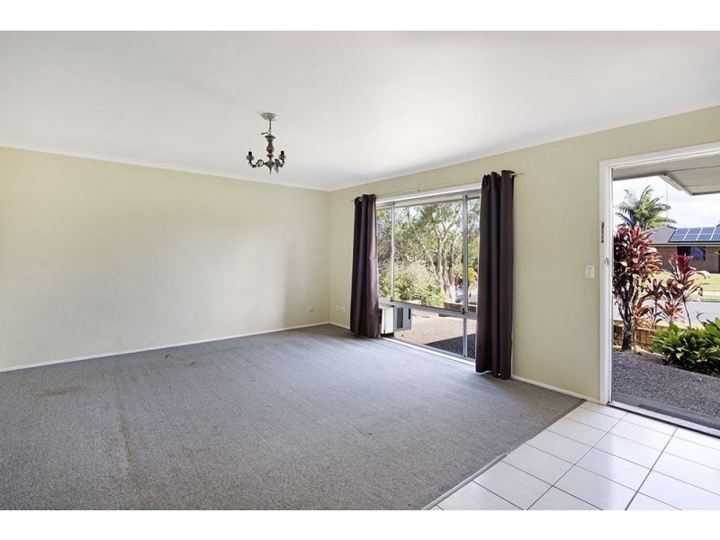 13 Koolewong Parade, Ashmore QLD 4214