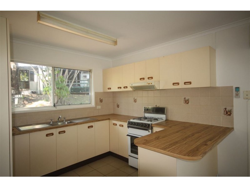 98/570 Pineridge road, Coombabah QLD 4216