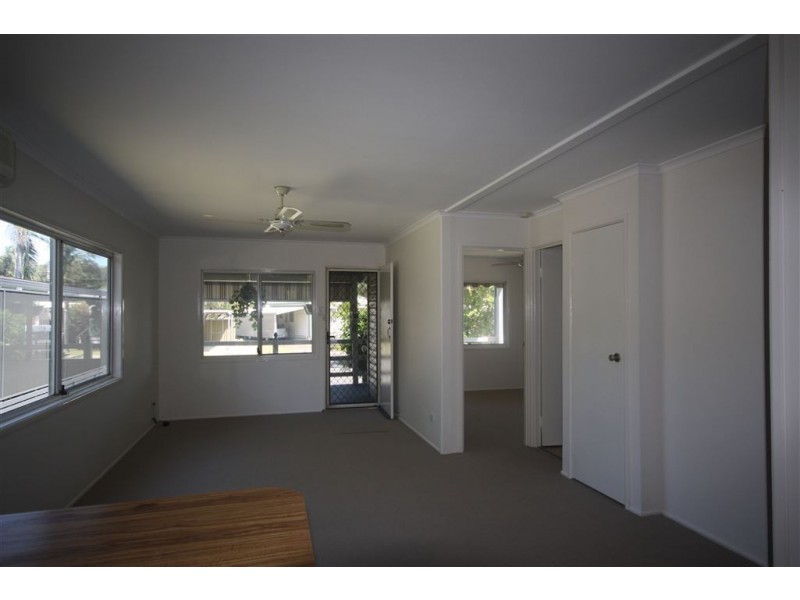 98/570 Pineridge road, Coombabah QLD 4216