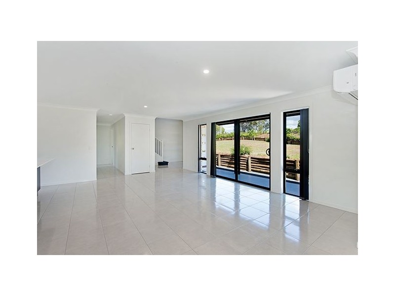 35 Moora Street, Ashmore QLD 4214