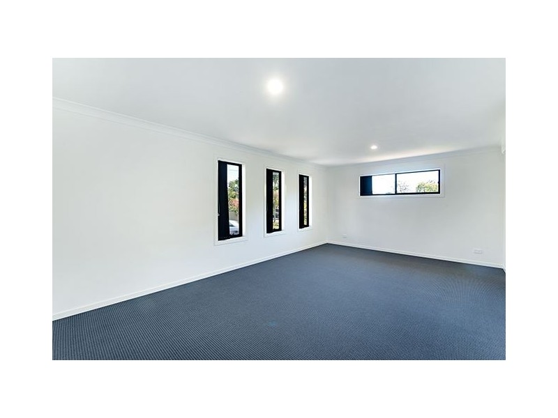 35 Moora Street, Ashmore QLD 4214