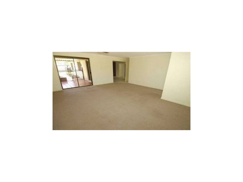 18 Parasol Street,, Ashmore QLD 4214