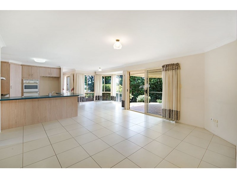 8 Mansfield Court, Parkwood QLD 4214