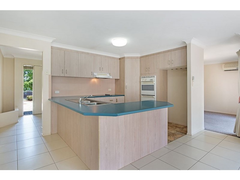 8 Mansfield Court, Parkwood QLD 4214