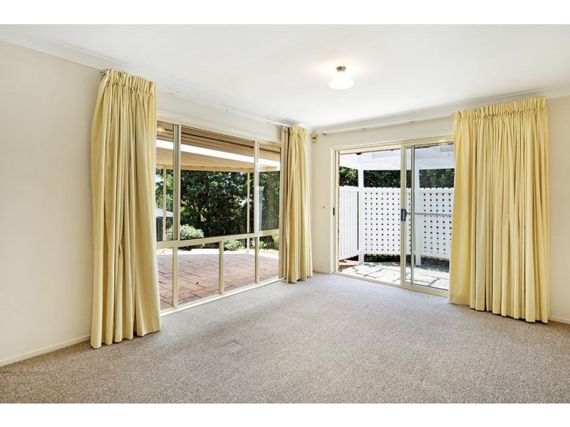 8 Mansfield Court, Parkwood QLD 4214