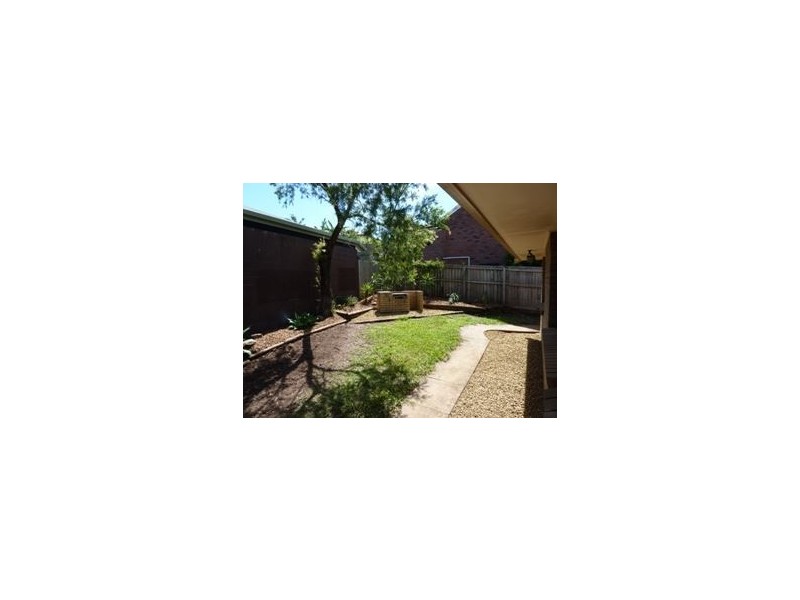 2 Hosea Street, Southport QLD 4215