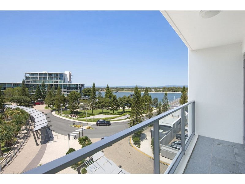 3403/2 Ephraim Island Parade, Paradise Point QLD 4216