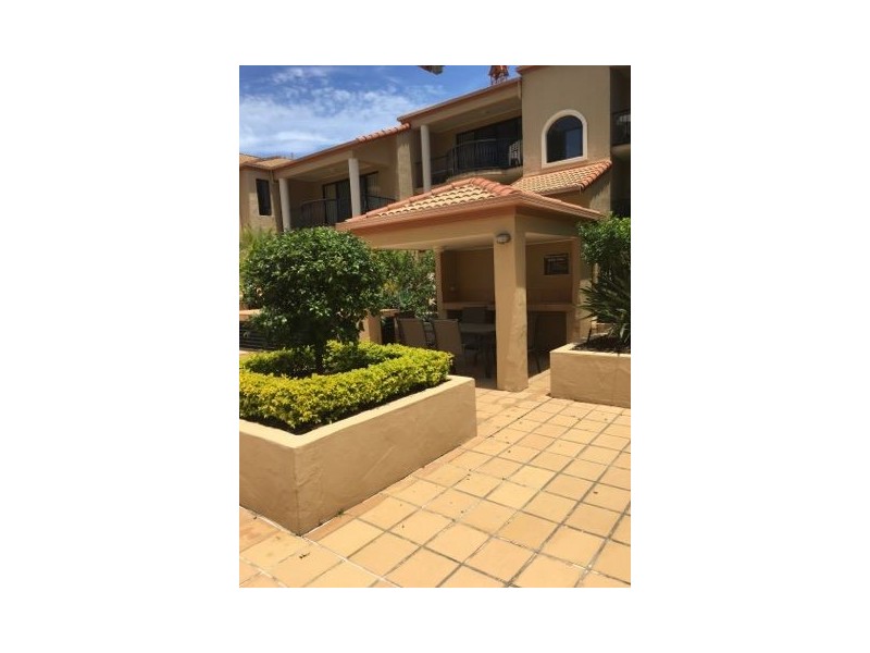 33/20 Waverley Street, Southport QLD 4215