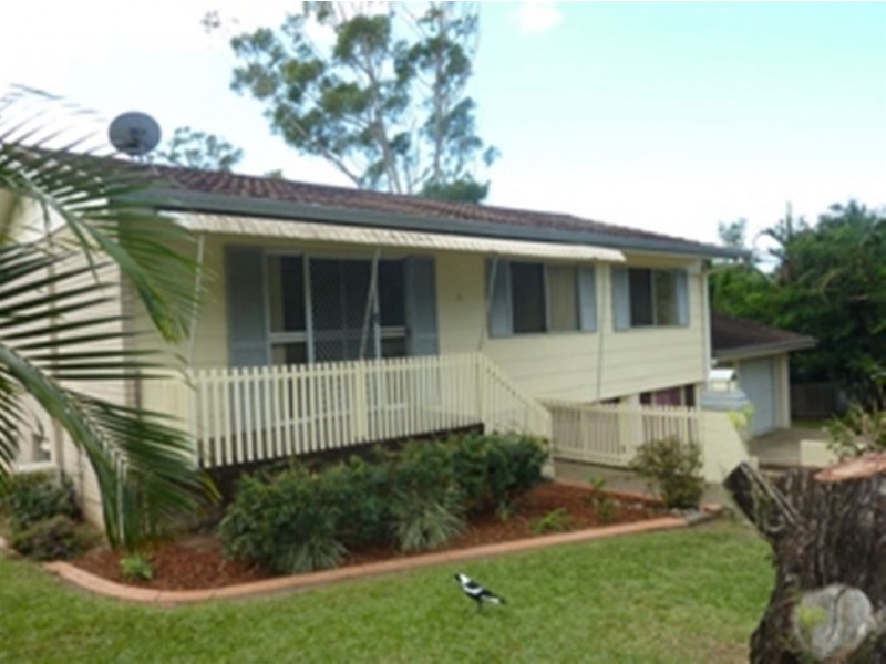 15 Kurrambee Avenue, Ashmore QLD 4214