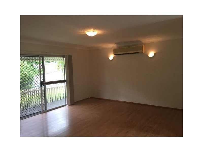 15 Kurrambee Avenue, Ashmore QLD 4214
