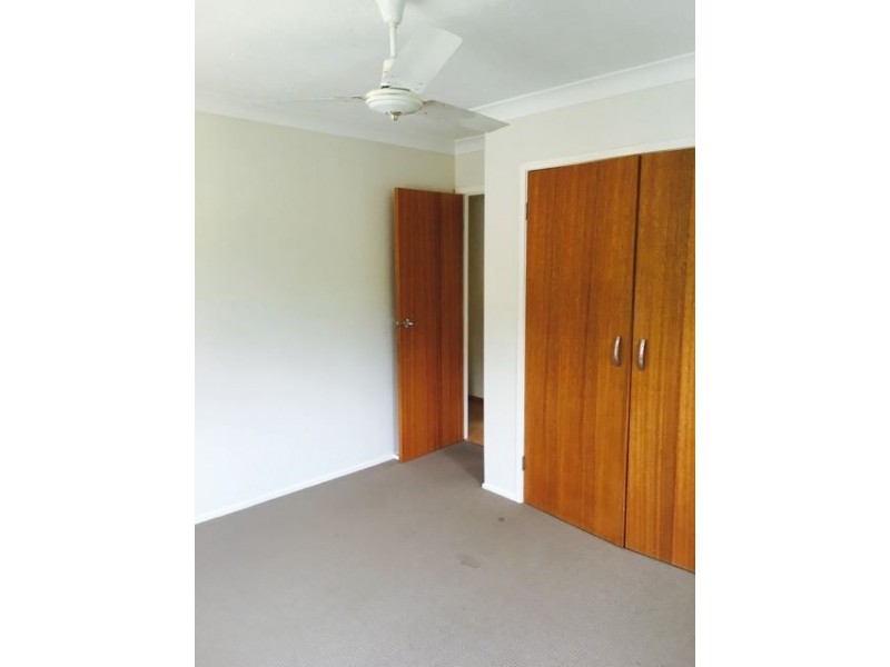 15 Kurrambee Avenue, Ashmore QLD 4214