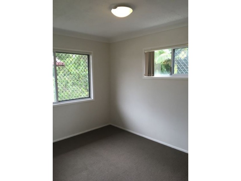15 Kurrambee Avenue, Ashmore QLD 4214