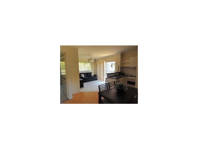 23/10-14 Purli Street, Chevron Island QLD 4217