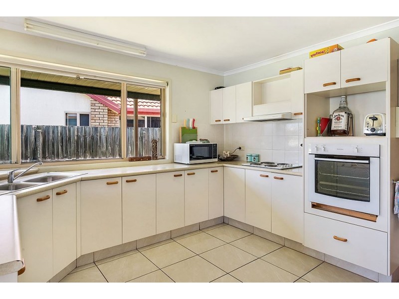 41 Waterdown Drive, Elanora QLD 4221