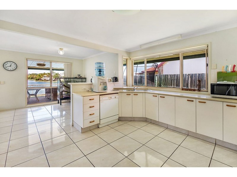 41 Waterdown Drive, Elanora QLD 4221