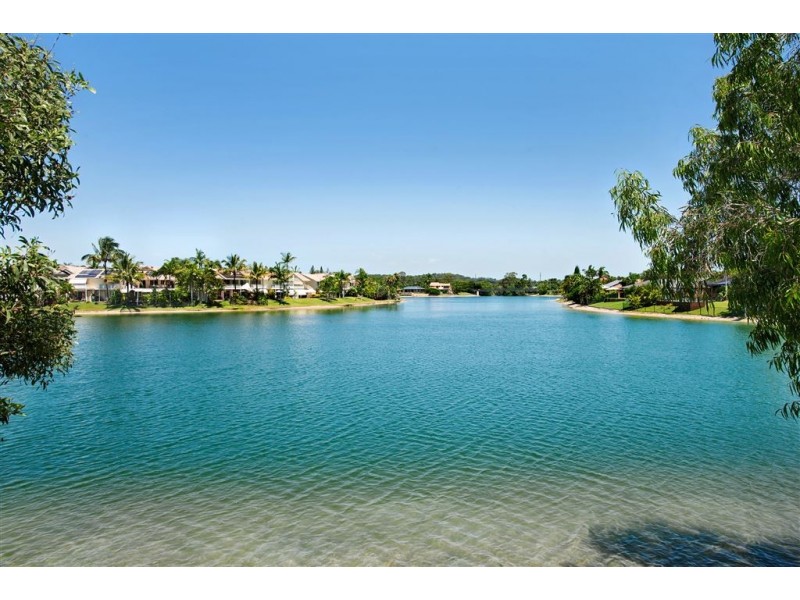 37 Waterdown Drive, Elanora QLD 4221