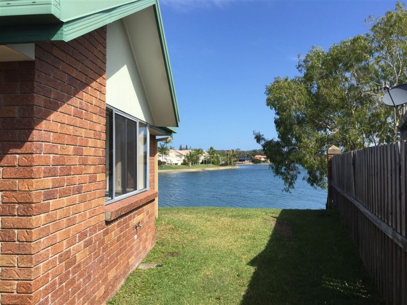 37 Waterdown Drive, Elanora QLD 4221