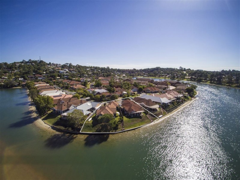 37 Waterdown Drive, Elanora QLD 4221