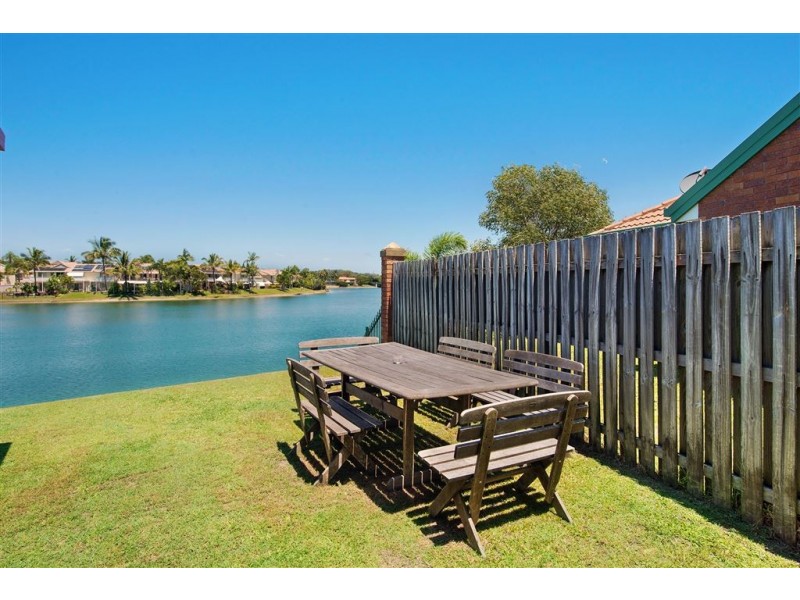 39 Waterdown Drive, Elanora QLD 4221