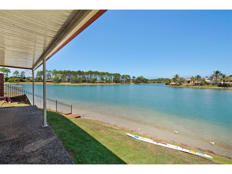 39 Waterdown Drive, Elanora QLD 4221
