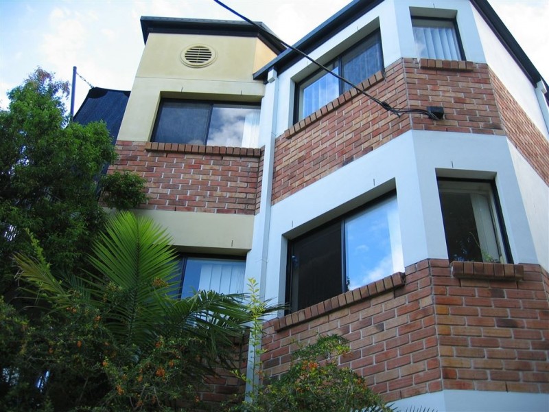 6/4 Waverley Street, Southport QLD 4215