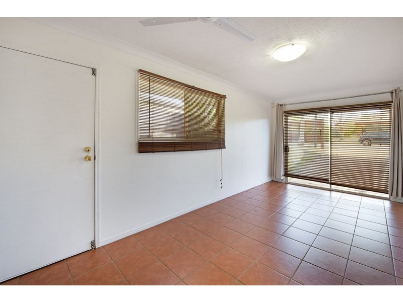 26 Canterbury Chase, Ashmore QLD 4214