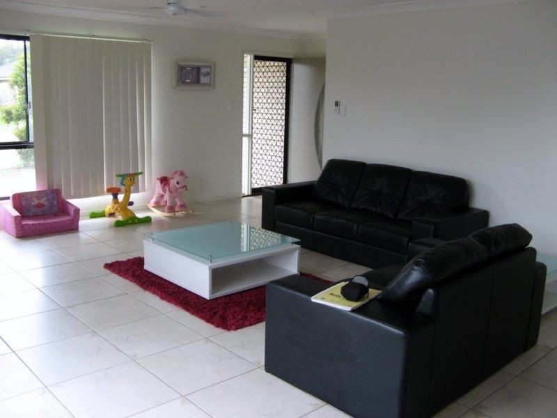 2/6 Moss Terrace, Pimpama QLD 4209