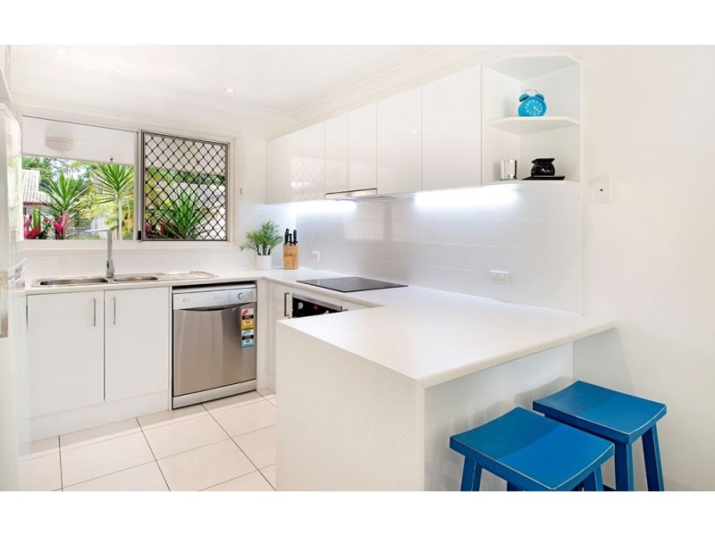 128 Benowa Road, Southport QLD 4215