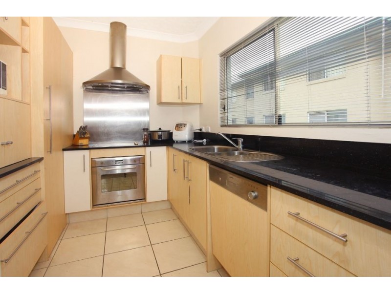 4/22 Back Street, Biggera Waters QLD 4216