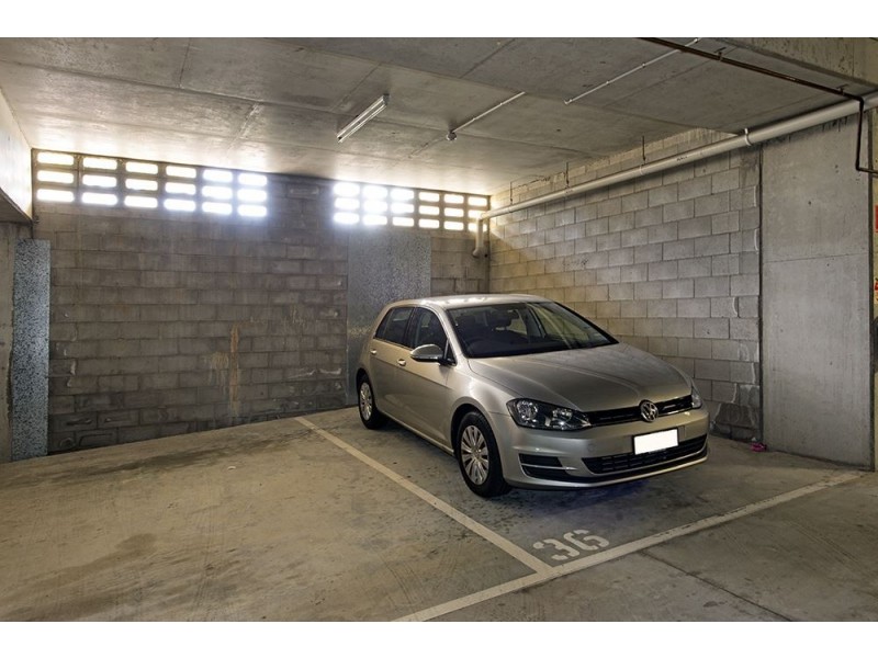 36/20 Sykes Court, Southport QLD 4215