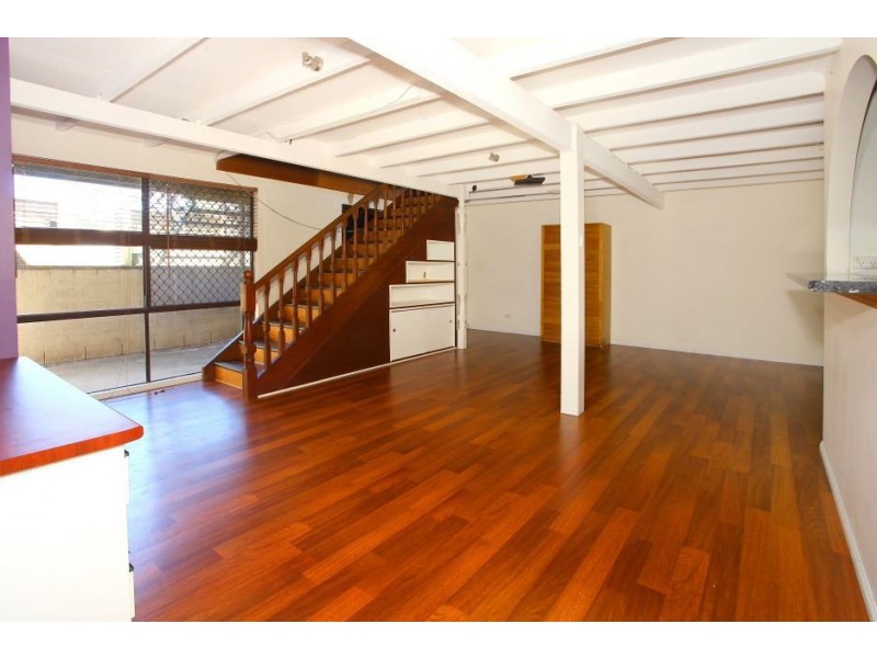 22 Theodore place, Molendinar QLD 4214