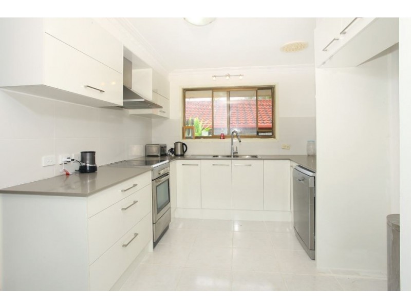 24 Mingaletta Drive, Ashmore QLD 4214