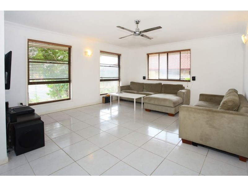 24 Mingaletta Drive, Ashmore QLD 4214