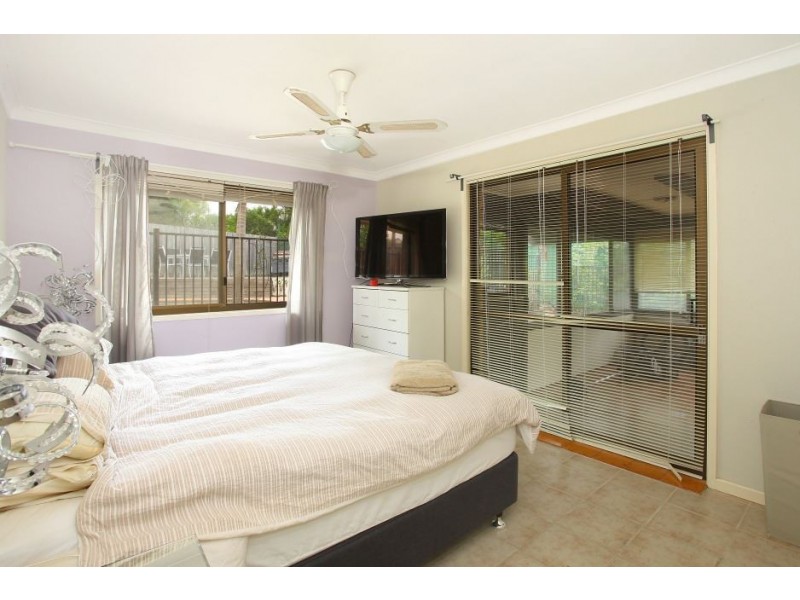 24 Mingaletta Drive, Ashmore QLD 4214