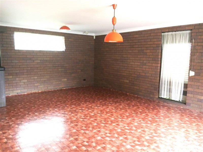 17 Burdock Street, Elanora QLD 4221