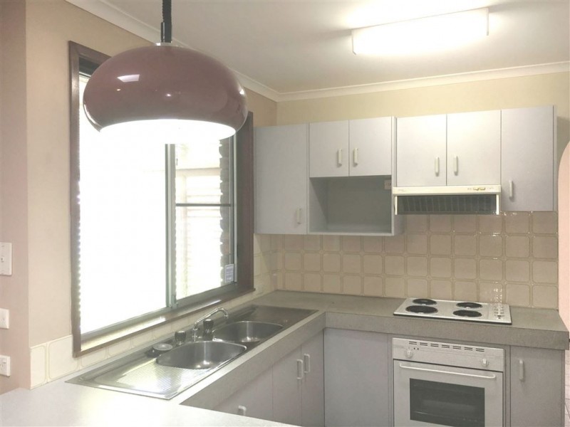 17 Burdock Street, Elanora QLD 4221