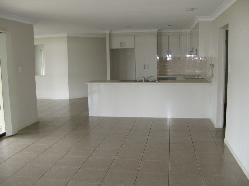 3 Rosabrook Crescent, Ormeau QLD 4208