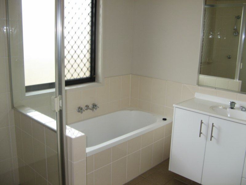 3 Rosabrook Crescent, Ormeau QLD 4208