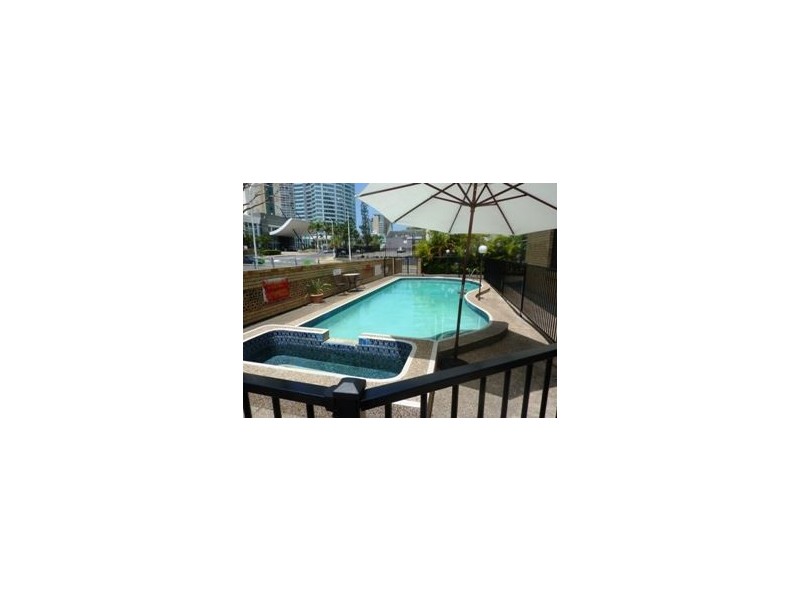 7/26 Remembrance Drive, Surfers Paradise QLD 4217