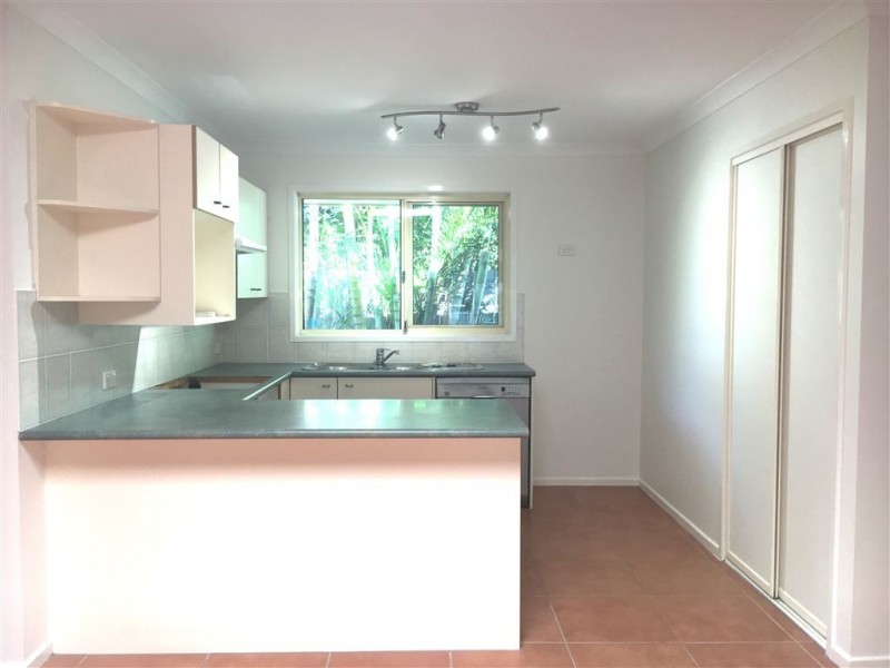 12 Sexton Court, Molendinar QLD 4214