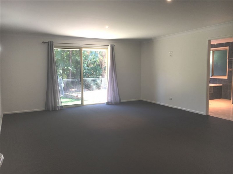 12 Sexton Court, Molendinar QLD 4214