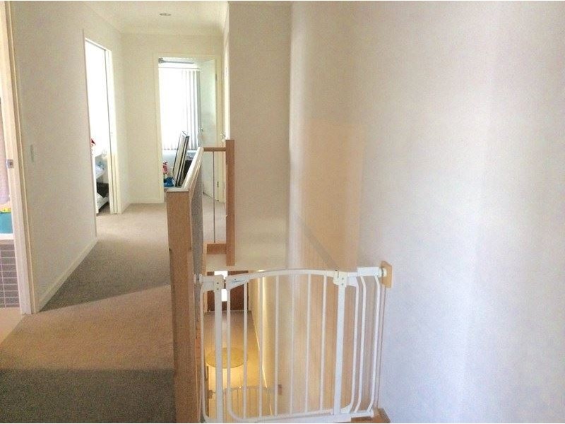 2/5A Ashton Street, Labrador QLD 4215