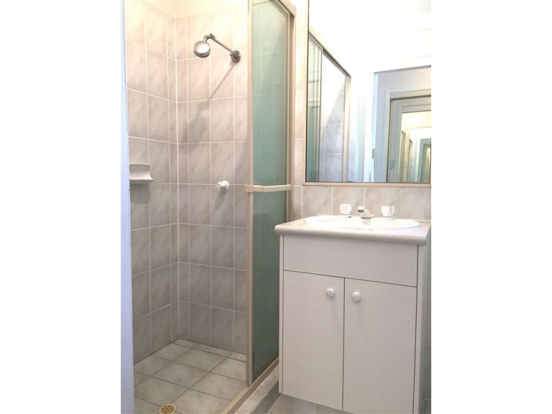 7/107-111 Green Acre Drive, Parkwood QLD 4214