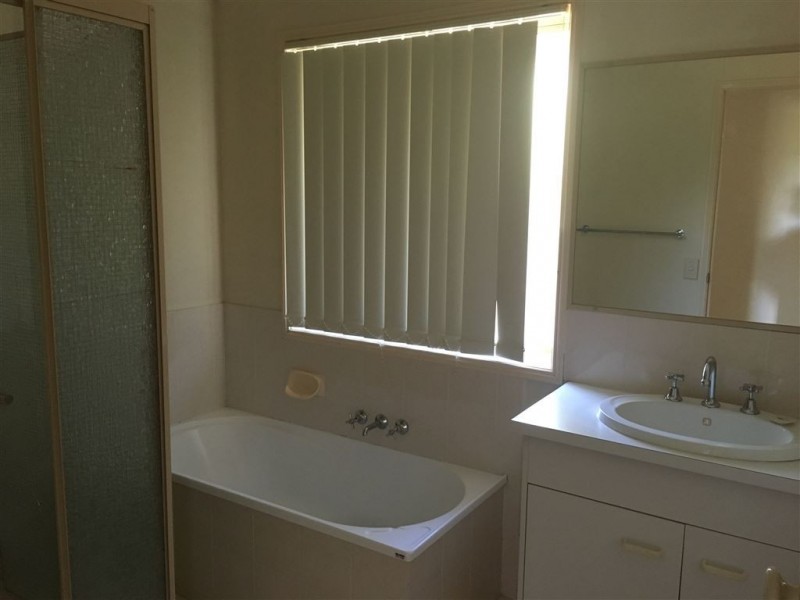 72 McLaren Road, Nerang QLD 4211