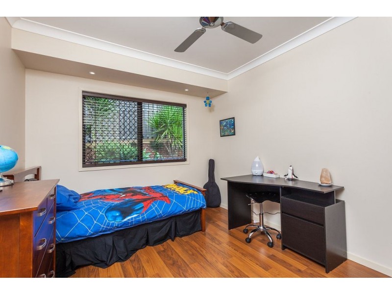 95 Roberts Drive, Maudsland QLD 4210