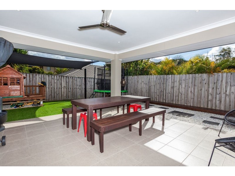 95 Roberts Drive, Maudsland QLD 4210